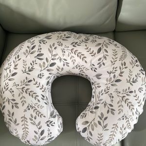 Boppy pillow